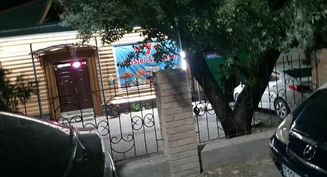 Guest House 777 Turkistan Exterior foto